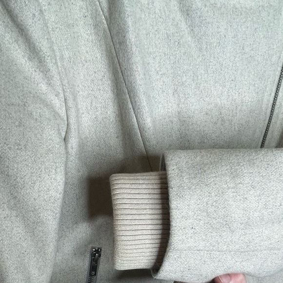 Anthropologie cartonnier wool and sherpa moto style white zip up jacket - Picture 10 of 10